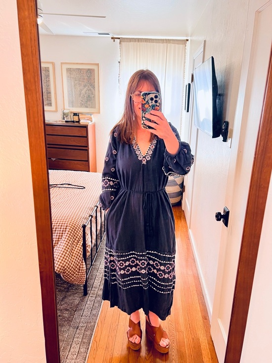 Madewell Dresses & Skirts - Madewell Black Embroidered Midi Dress with White & Pink Accents